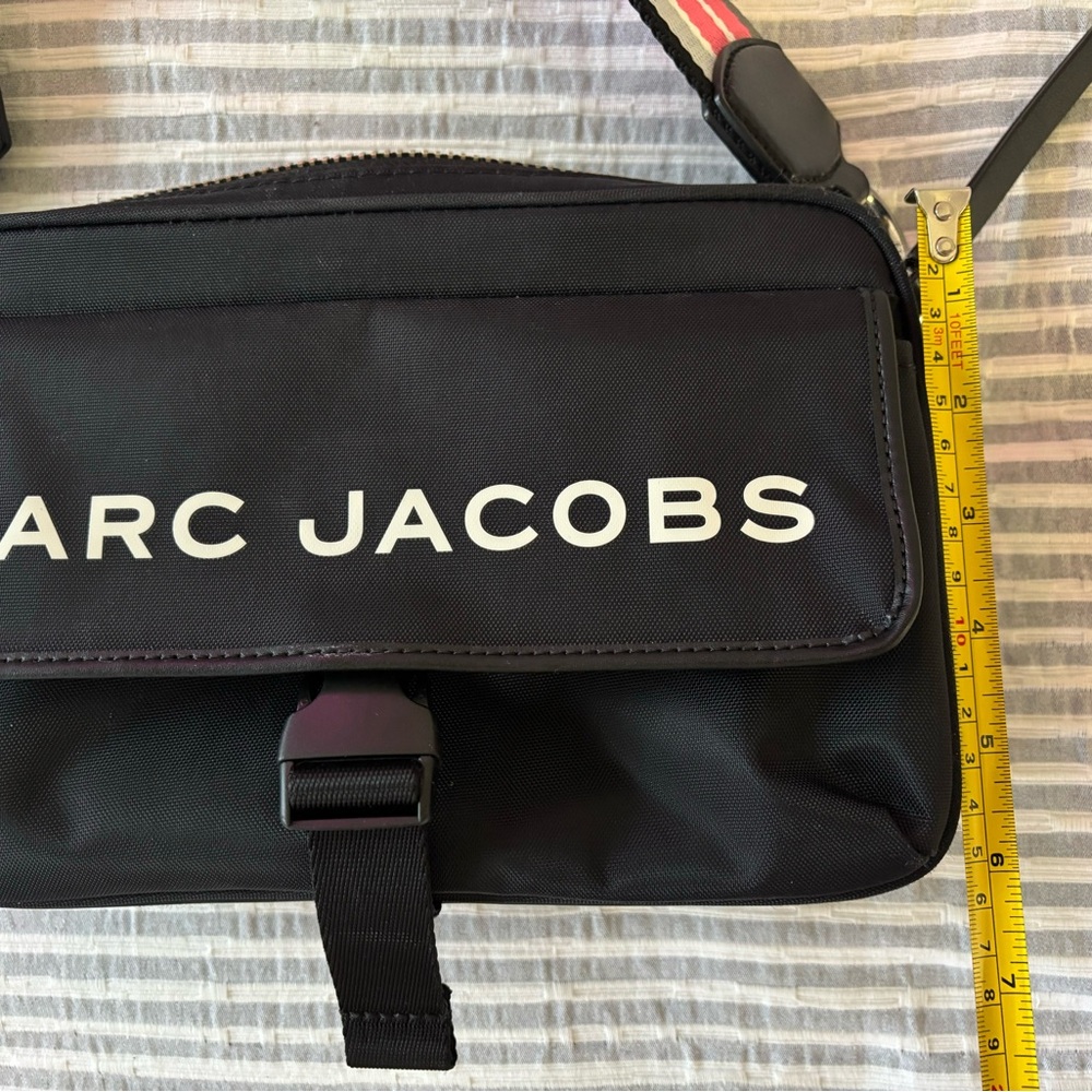 Marc Jacobs Black Crossbody Bag (Authentic) - Picture 7 of 9